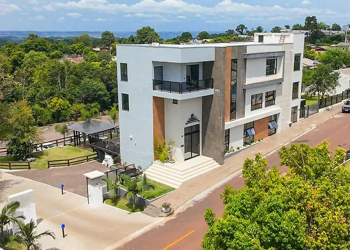 Hotel e Cabanas Perau